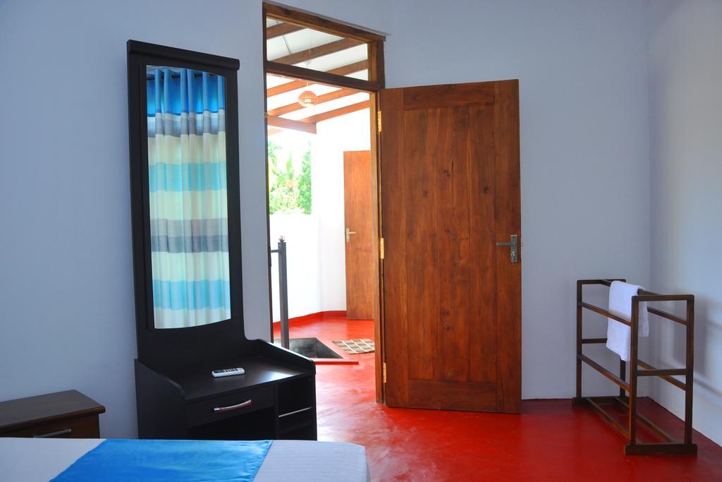 Coconut Garden House Hotel Udawalawe Exterior foto