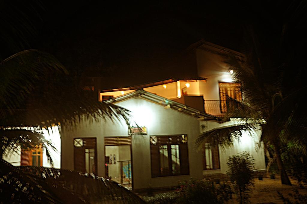 Coconut Garden House Hotel Udawalawe Exterior foto
