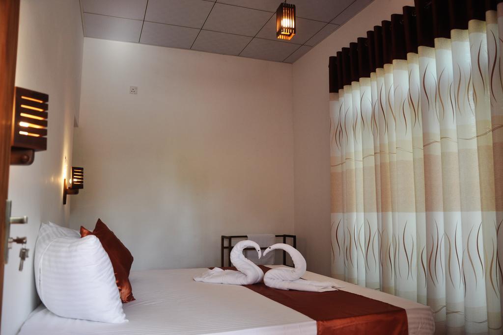 Coconut Garden House Hotel Udawalawe Exterior foto